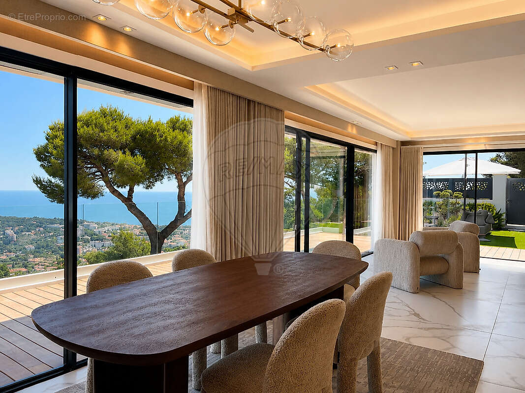 Maison à ROQUEBRUNE-CAP-MARTIN
