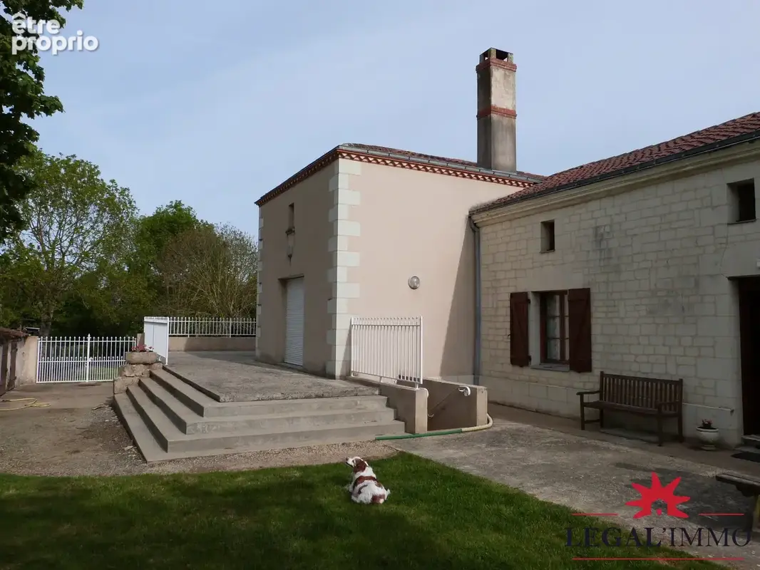 Maison 6 pièces 210 m² à vendre à Clere-Sur-Layon (49560) - photo 4