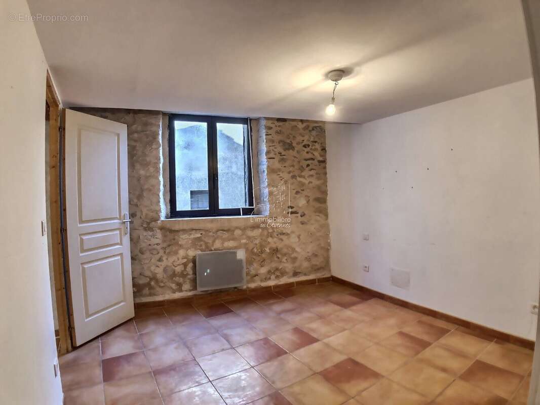 Appartement à GANGES