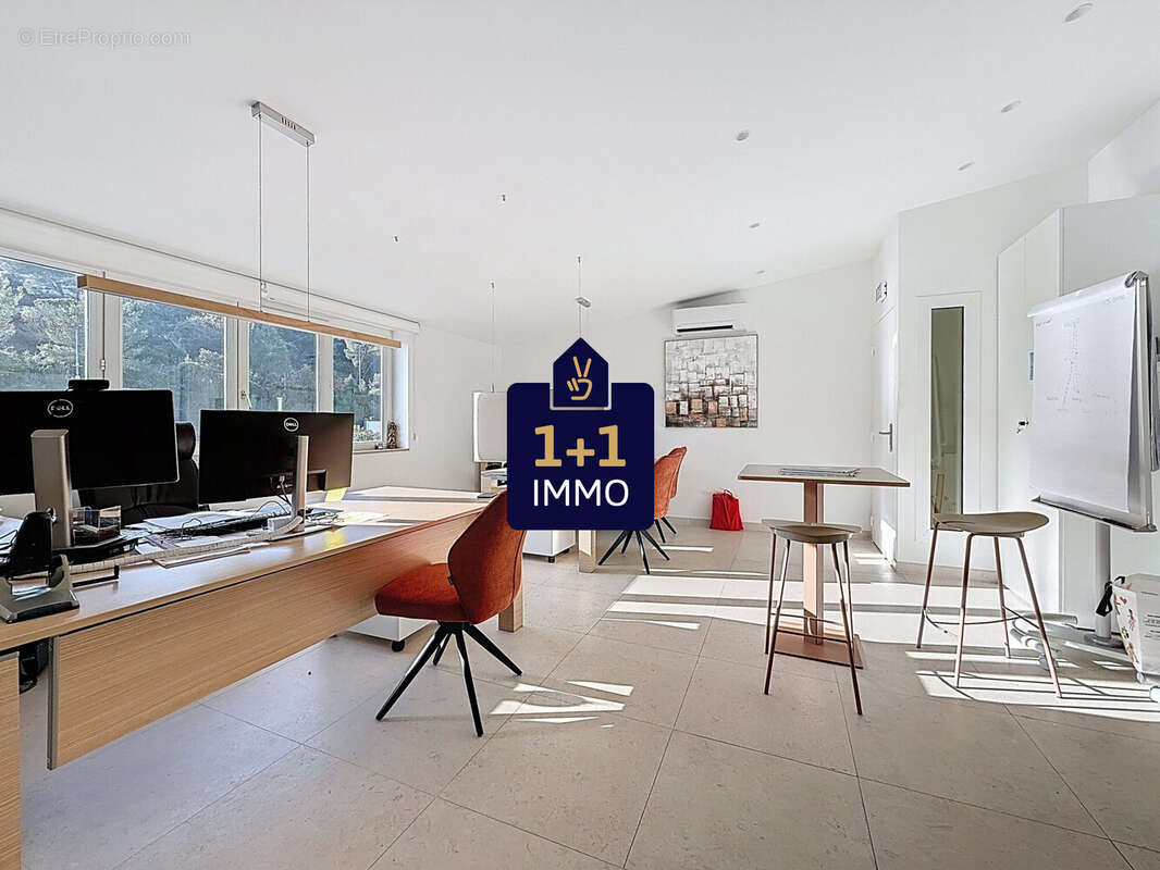 Commerce 99 m² à Saint-Raphael  - photo 5