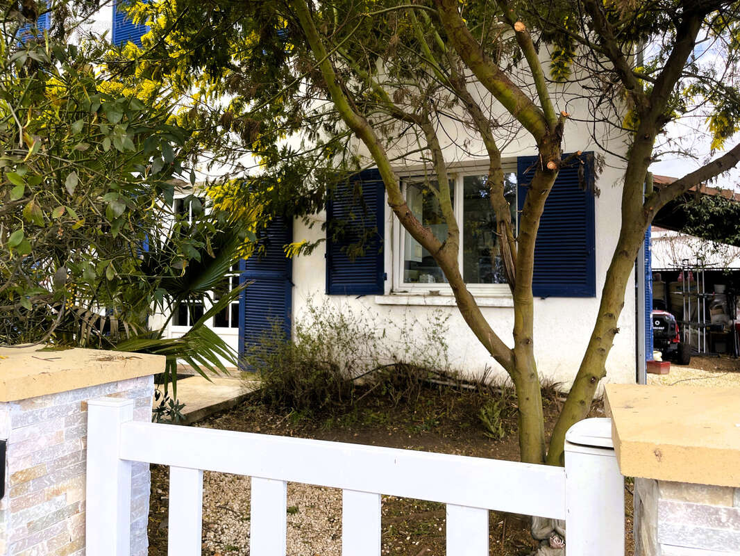 Maison à COULOUNIEIX-CHAMIERS