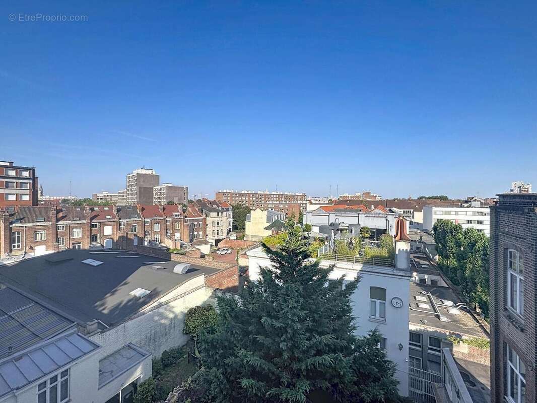  - Appartement à LILLE