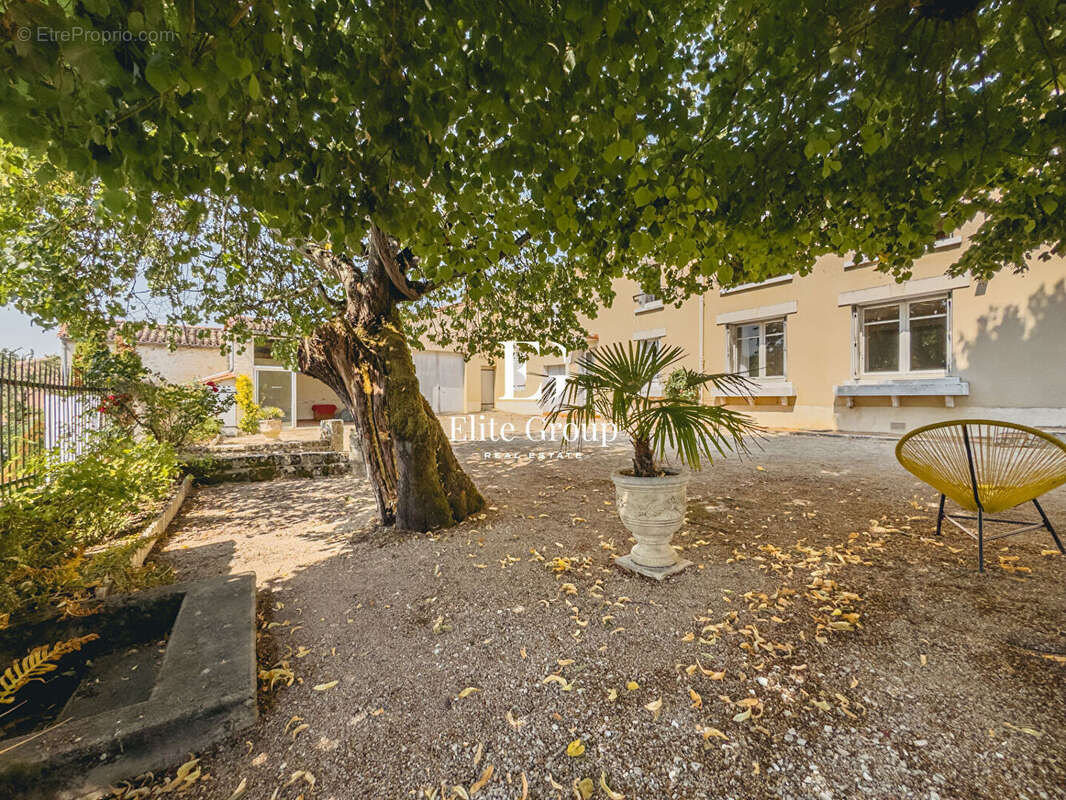 Maison à SIREUIL