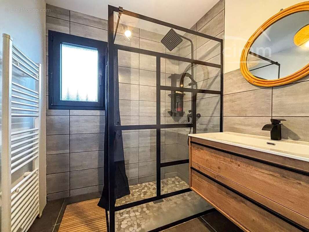 Maison à BRIE-ET-ANGONNES