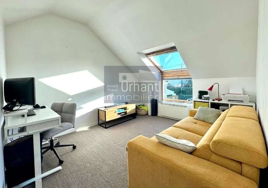 Maison à PLOUGOUMELEN