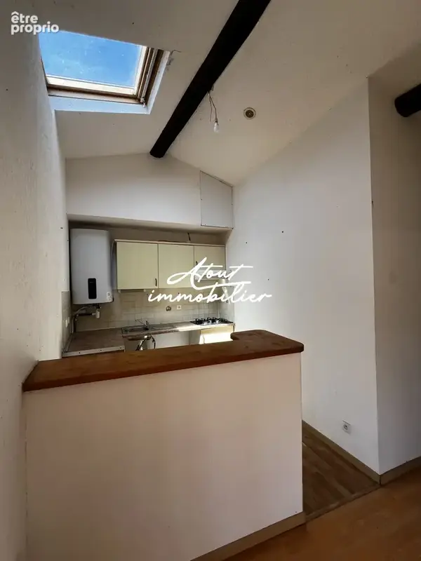 LODEVE - Appartement au dernier étage - photo 2