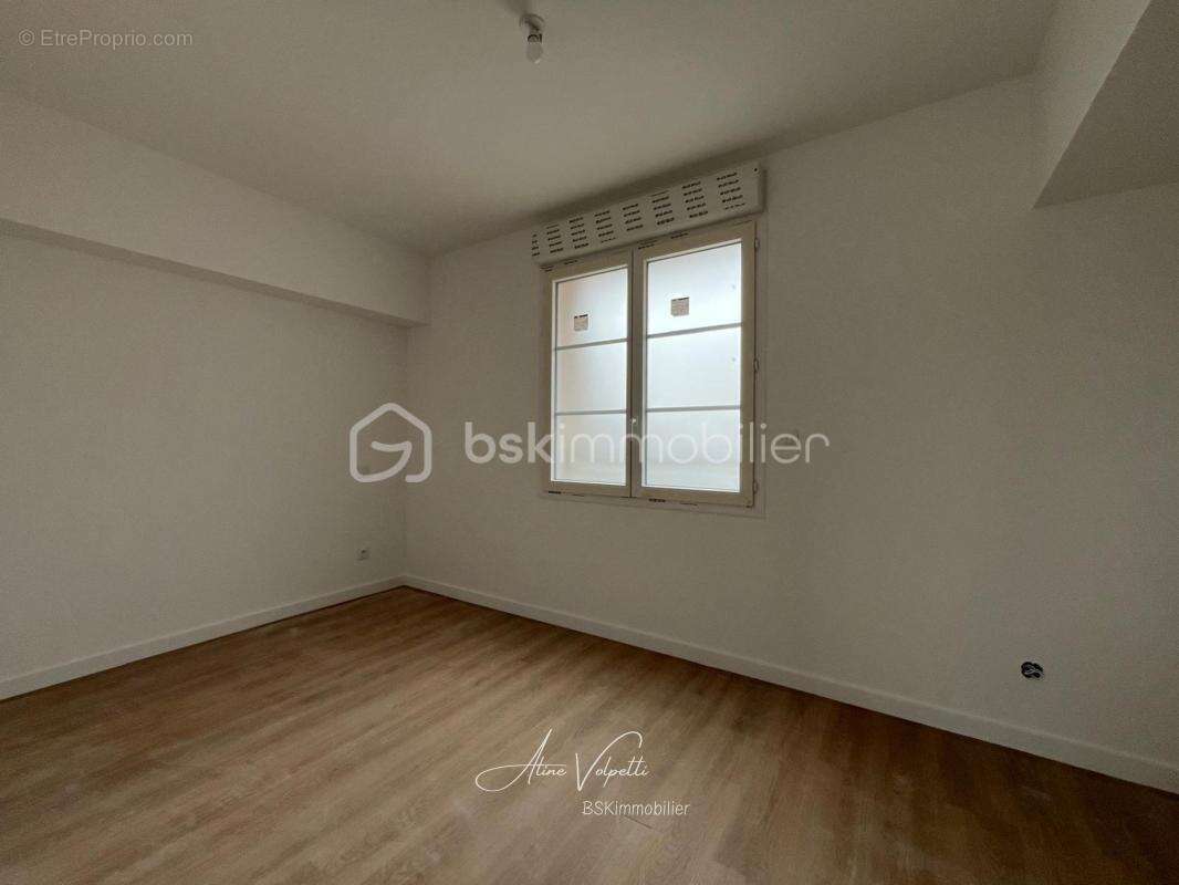 Maison à BUSSY-SAINT-GEORGES