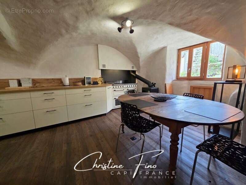Appartement à LE MONETIER-LES-BAINS