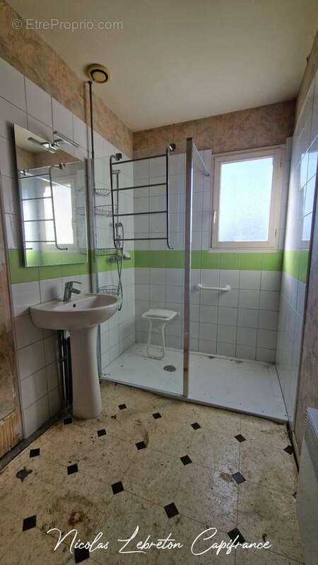 Athis de l'Orne – Pavillon de plain-pied avec sous-sol complet et beau potentiel ! - photo 13