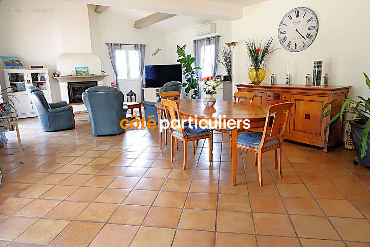 Maison à FREJUS