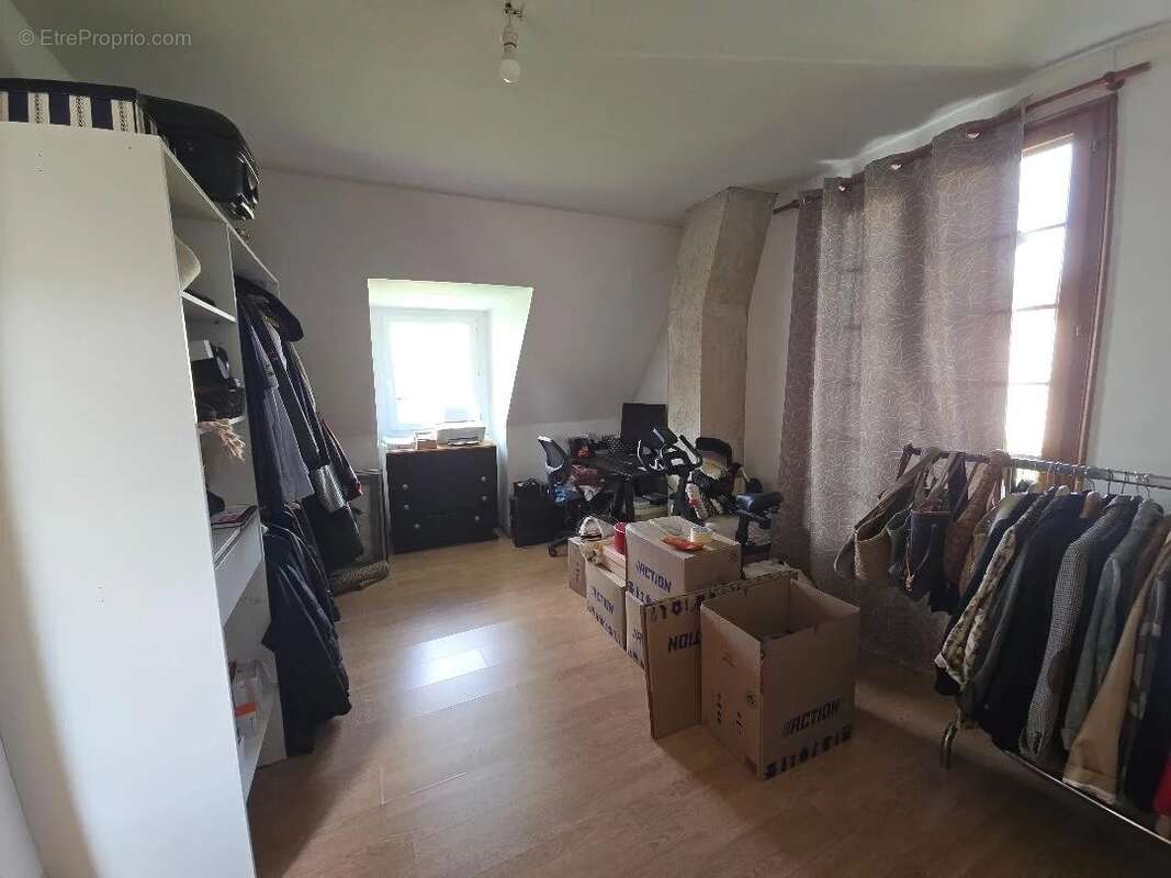 Maison à SACQUENVILLE