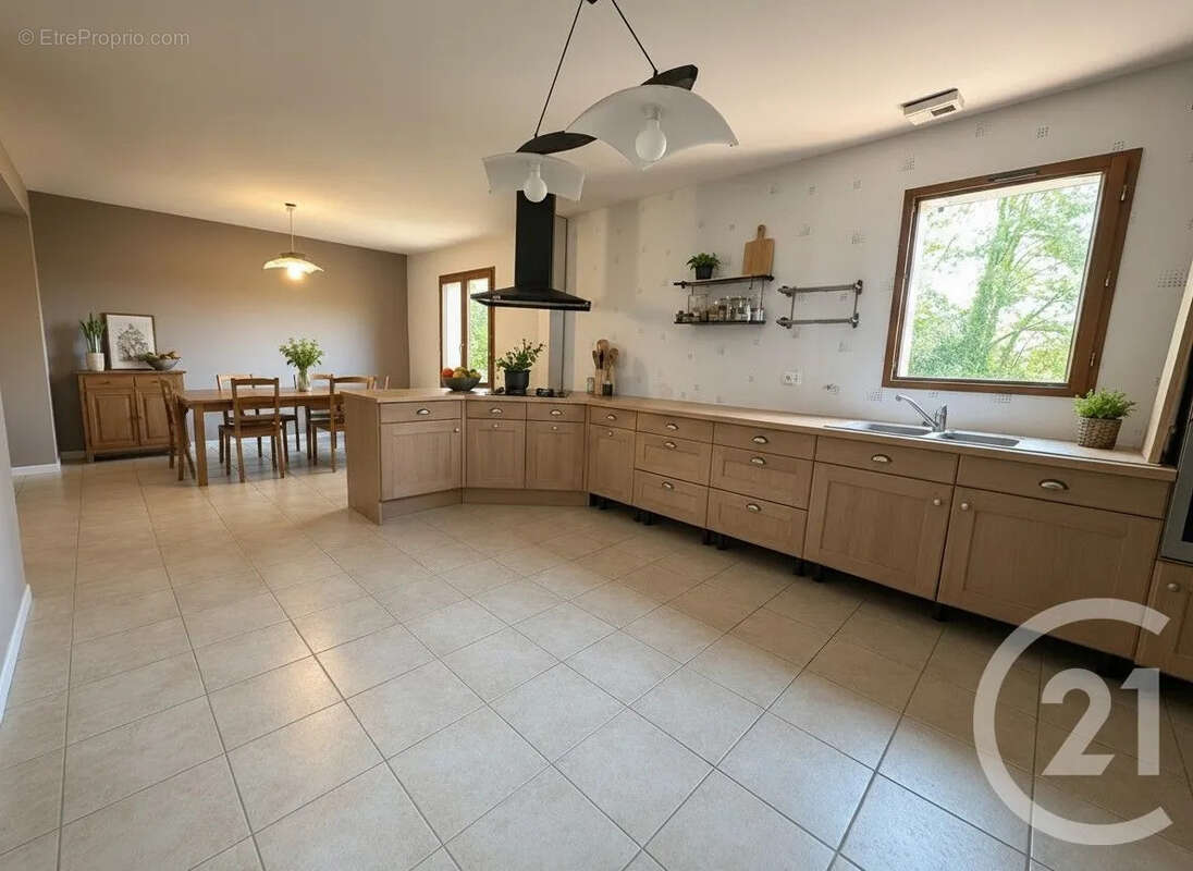 Maison 108 m² à Etrepagny  - photo 6