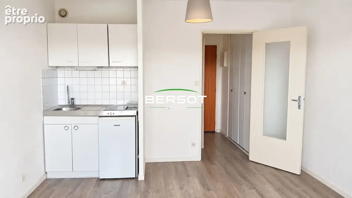 Studio lumineux 20.65 m² avec balcon - vue dégagée sur besançon - photo 2