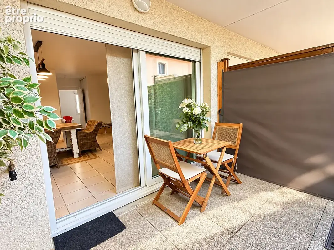 Appartement Oyonnax 3 pièces 69 m2 box et terrasse - photo 3