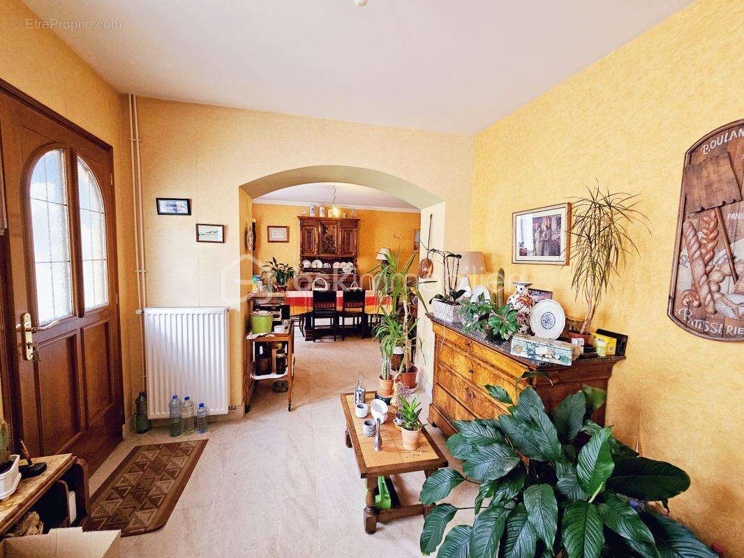 Maison à NANCRAY-SUR-RIMARDE