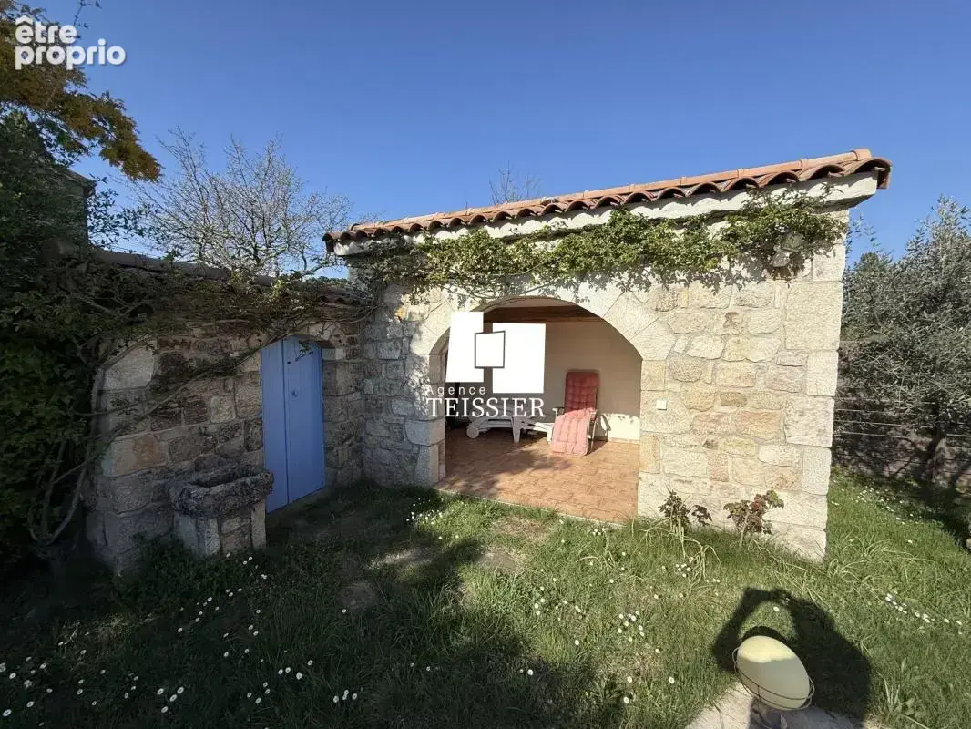 07140 Secteur Les Vans : Luxueuse maison en pierre indépendante - photo 8