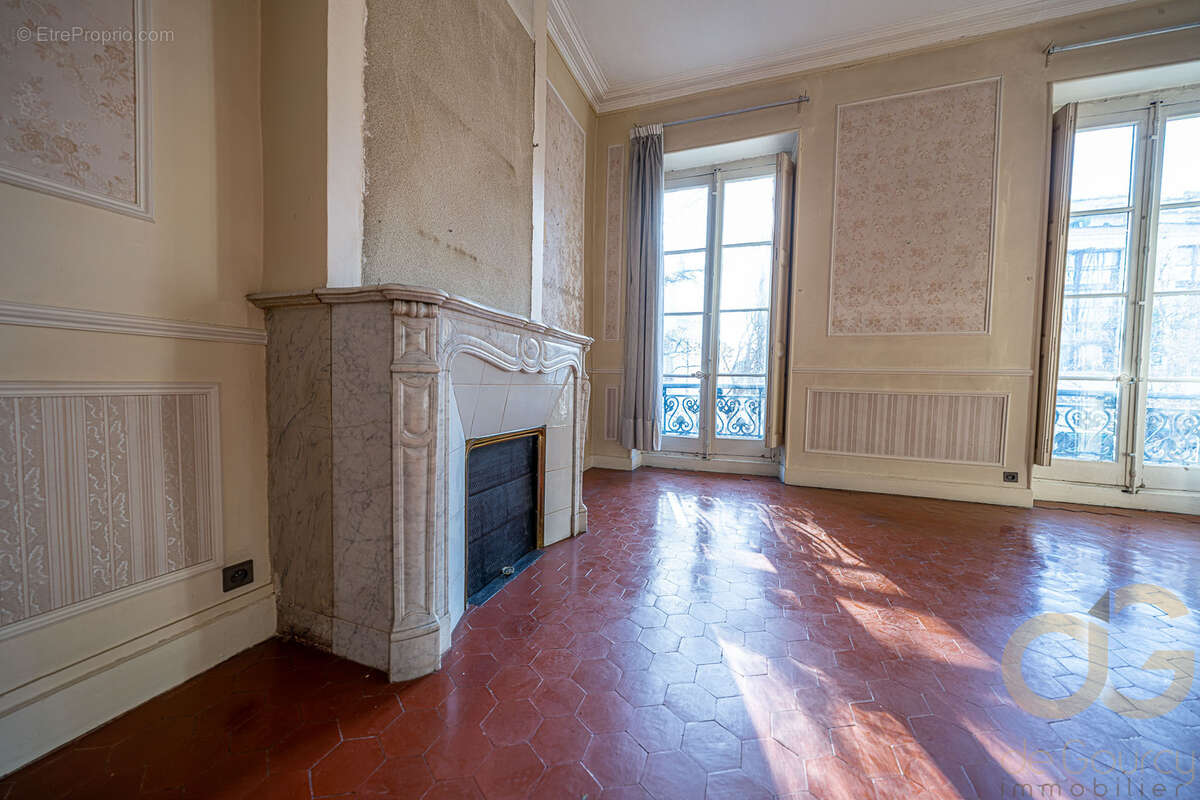 appartement familial de caractère proximité des Halles - photo 4