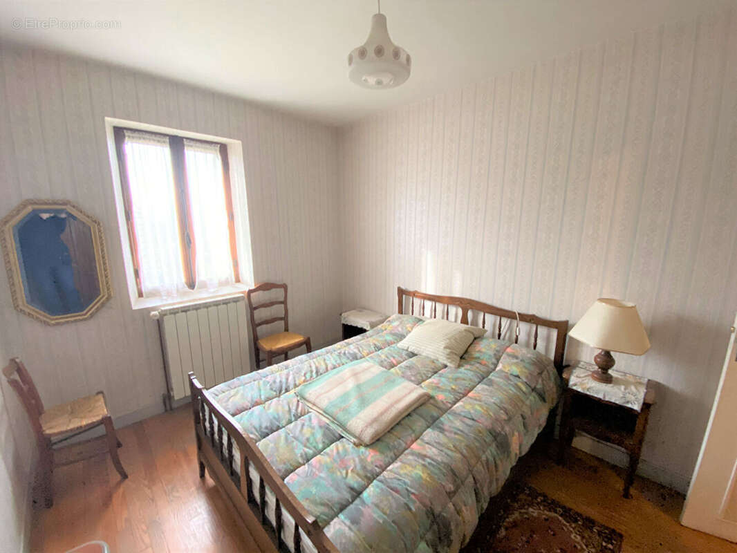 Maison à CHINDRIEUX