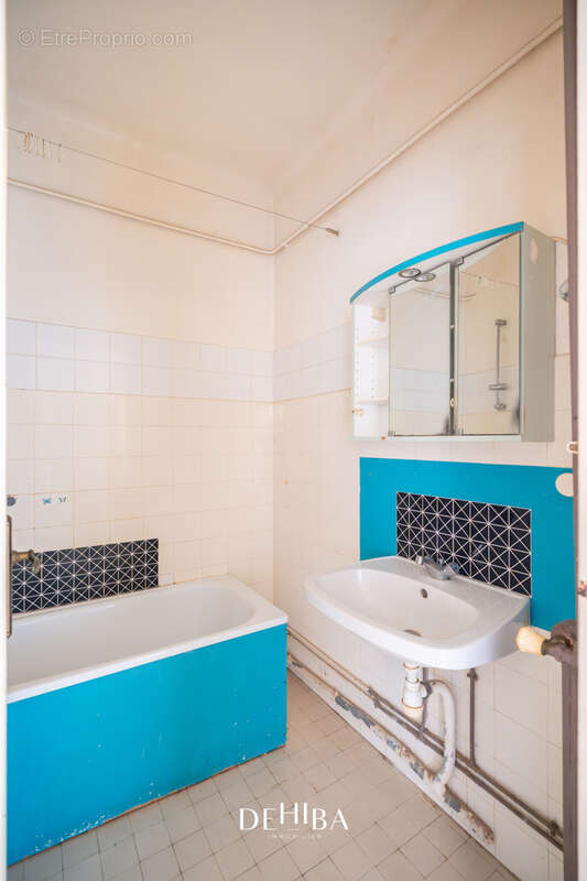 Appartement à MARSEILLE-2E