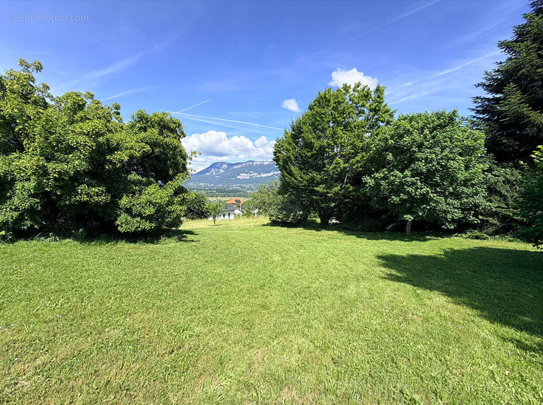 Terrain à LA MOTTE-SERVOLEX