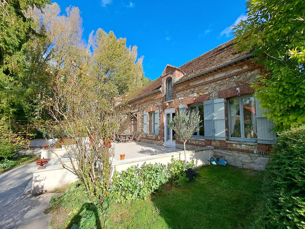 Maison à BRAY-SUR-SEINE