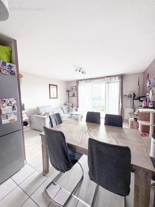 Appartement à ROSNY-SOUS-BOIS