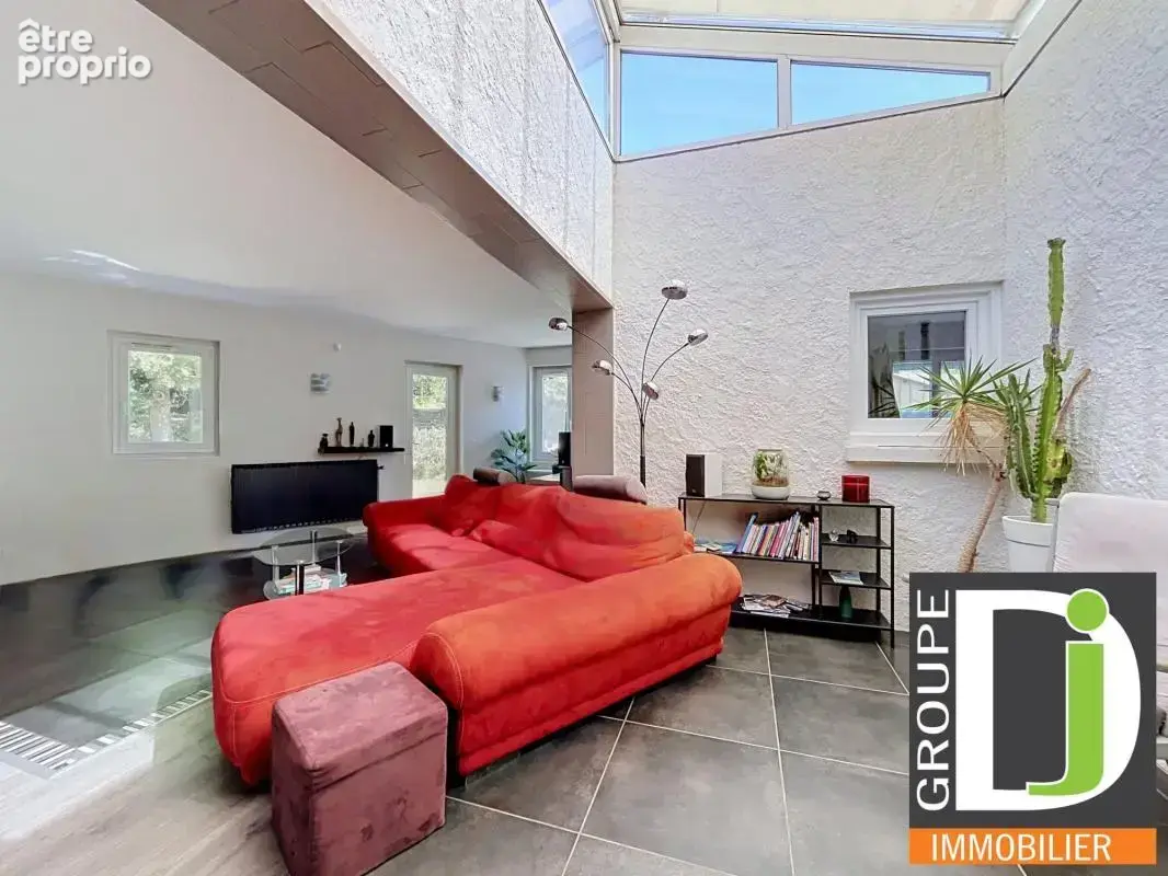 Maison à vendre à Montéleger, avec garage - photo 2