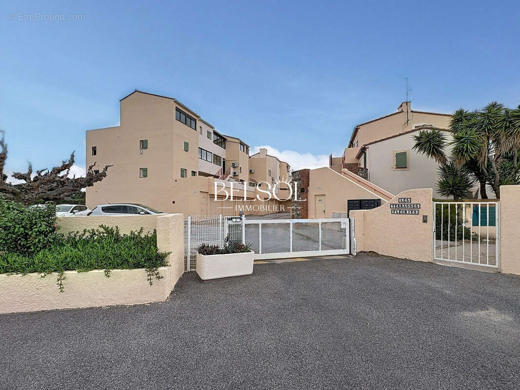 Parking à SAINT-CYPRIEN