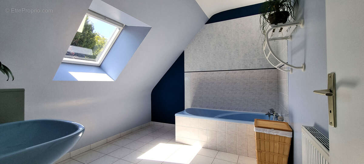 Belle maison de type 6 pièces proche du centre-bourg - photo 11