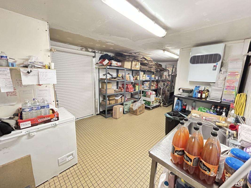 Commerce à MONTOURNAIS