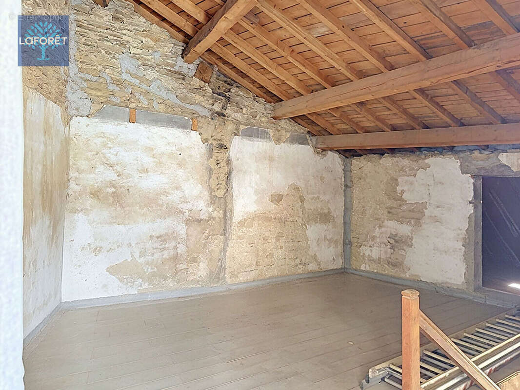 Maison de ville rénovée de 111 m2 - photo 14