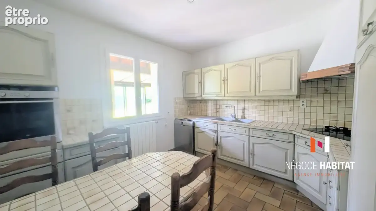 Villa  double garage grand terrain constructible - photo 11