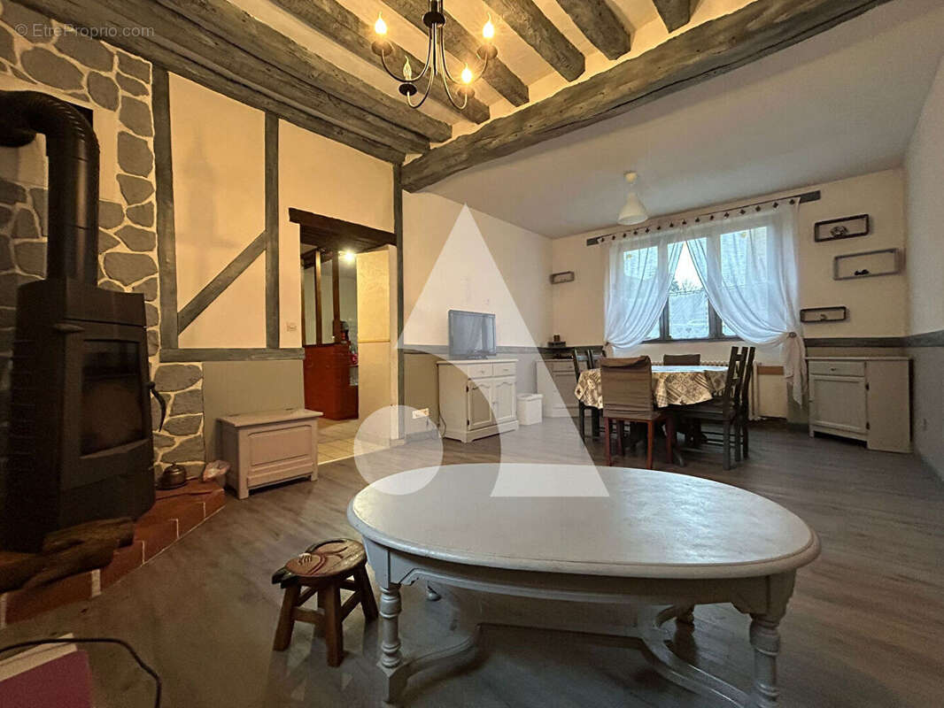 Maison à NANTEUIL-LES-MEAUX