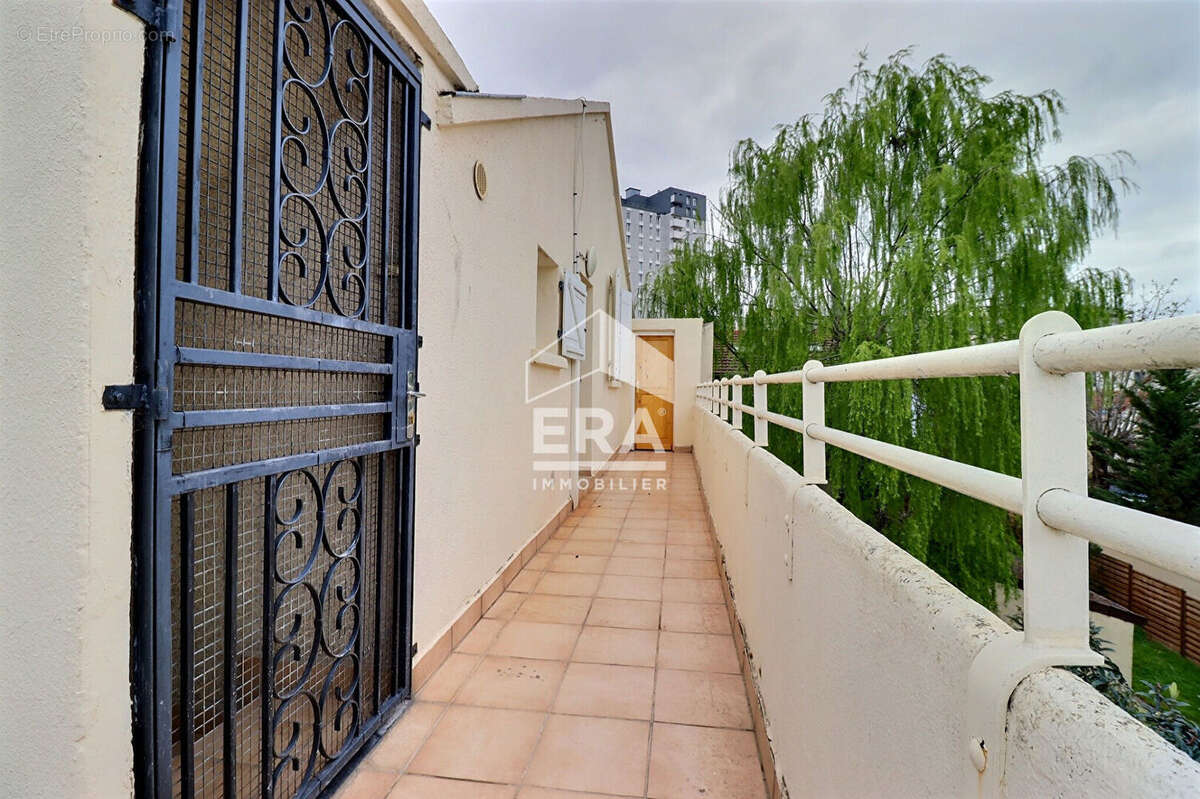 Appartement à COLOMBES