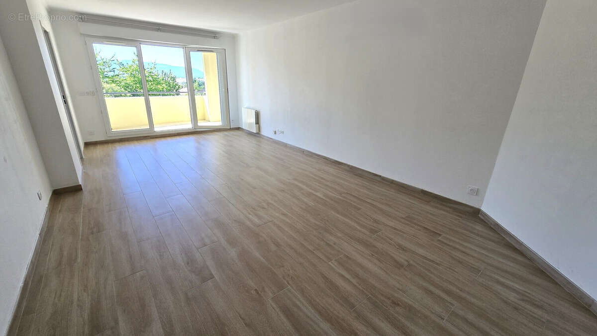 Appartement 87 m² à Prevessin-Moens  - photo 2