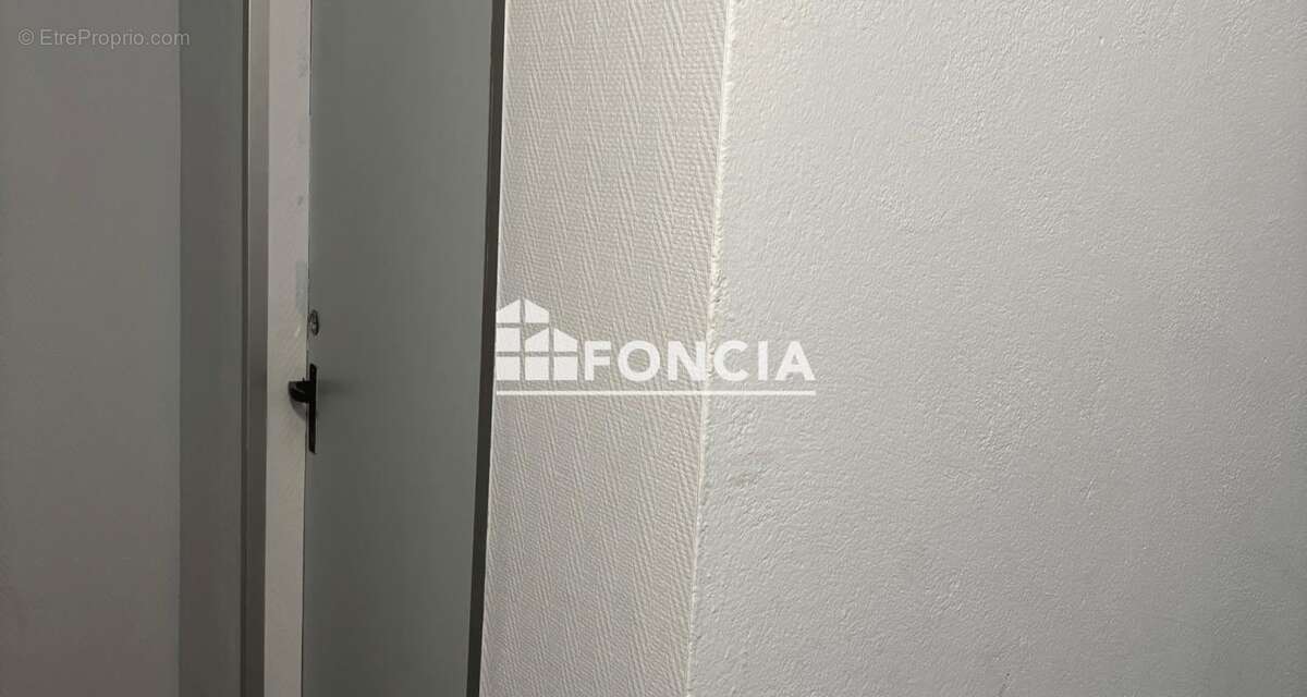À vendre – Local de réserve de 22 m² - photo 2
