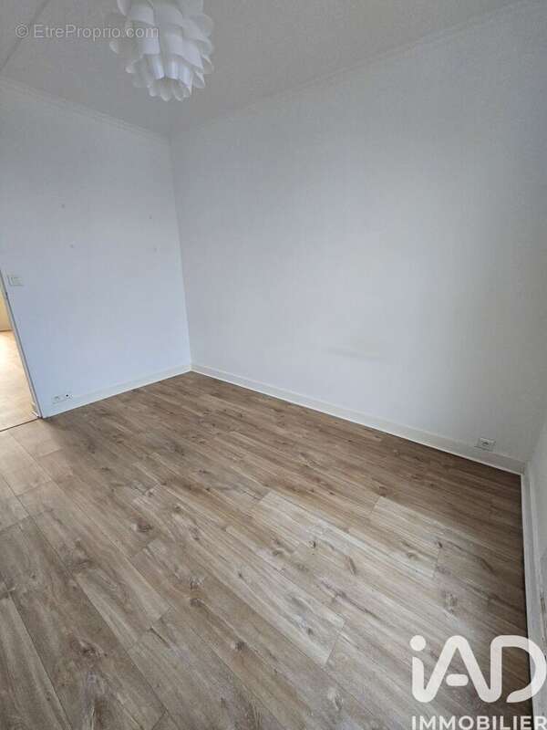 Photo 5 - Appartement à ETAMPES-SUR-MARNE