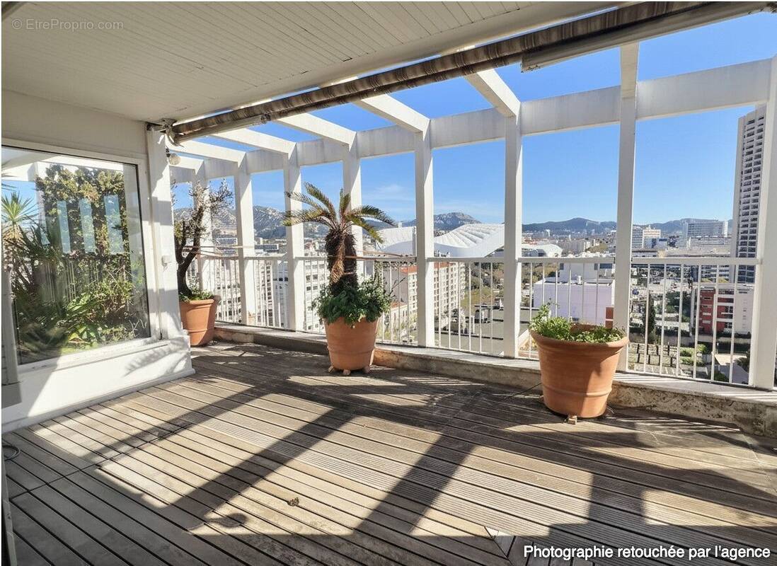 Appartement à MARSEILLE-8E