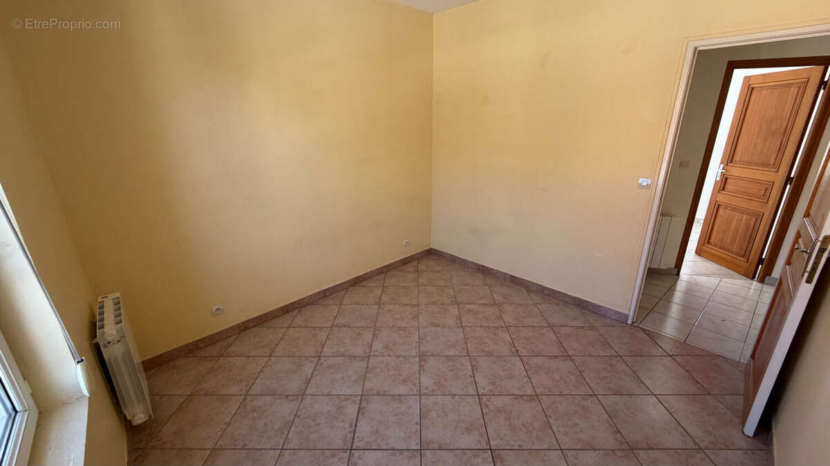 Appartement à MEZIERES-SUR-SEINE