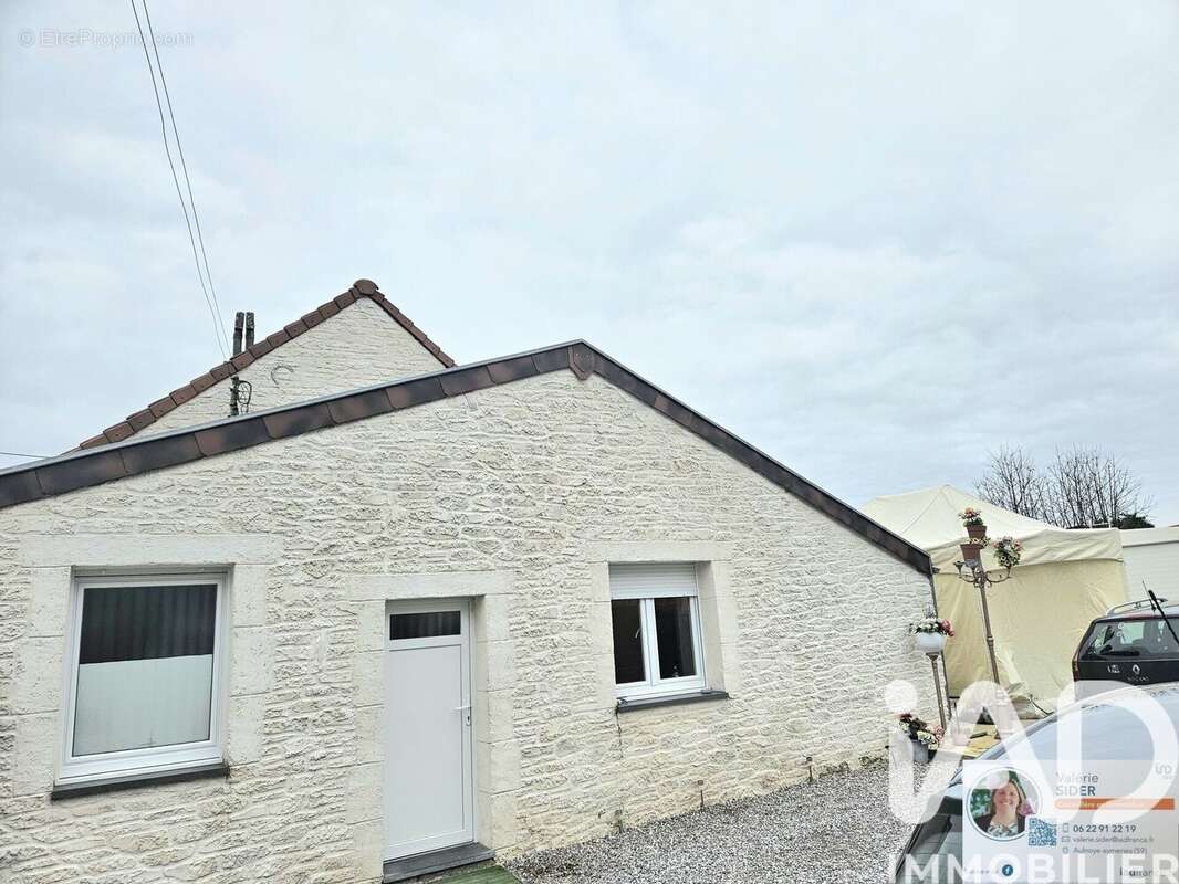 Maison 70 m² à Aulnoye-Aymeries  - photo 2