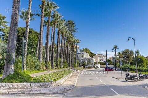 Appartement à BEAULIEU-SUR-MER
