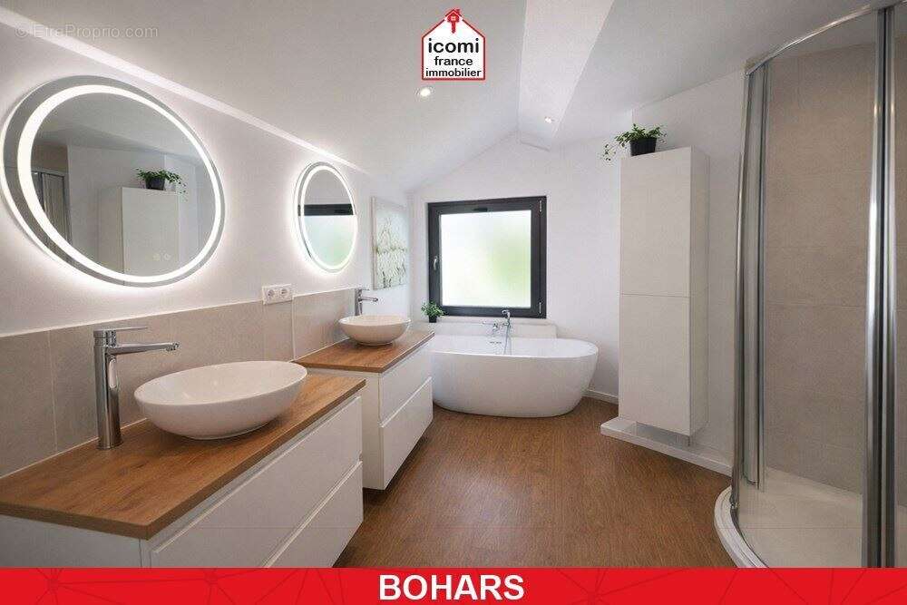 Maison à BOHARS