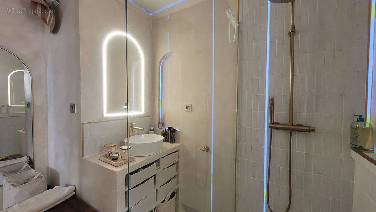 Maison à BELLEGARDE-SUR-VALSERINE