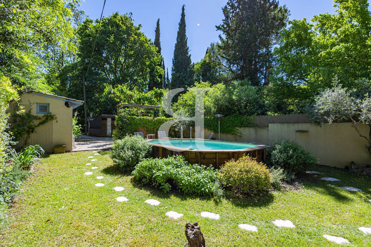 Maison 135 m² à Saint-Remy-De-Provence  - photo 3