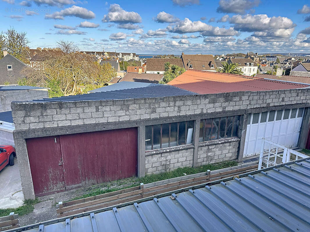 Maison à EQUEURDREVILLE-HAINNEVILLE