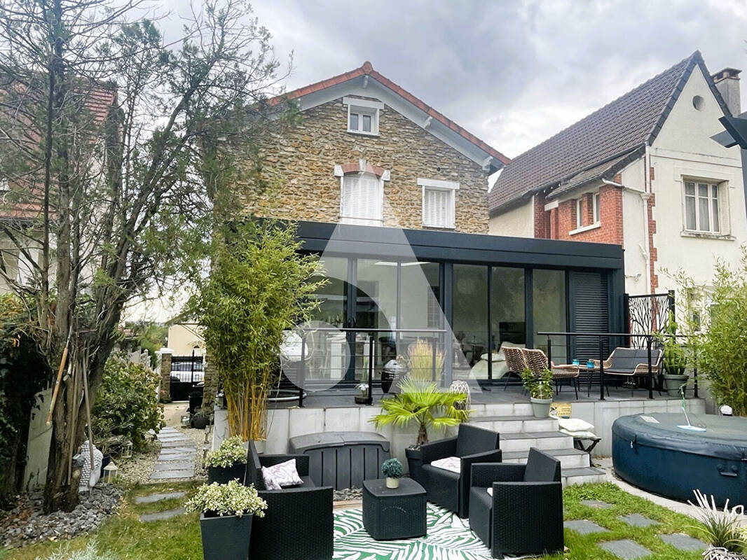 Maison à SUCY-EN-BRIE