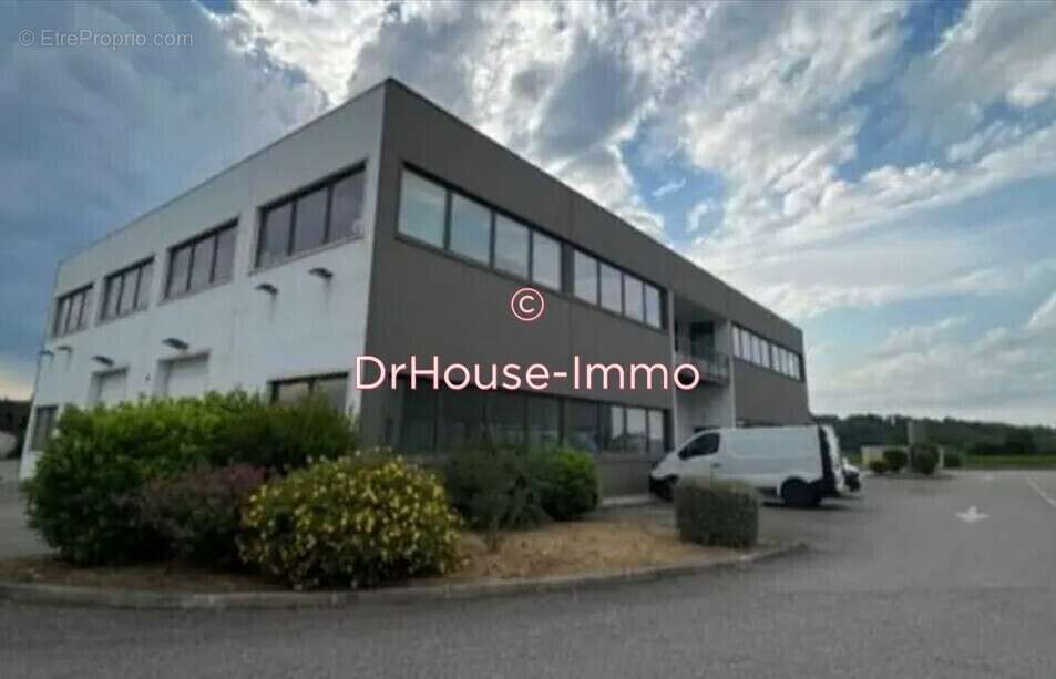 Commerce à CAILLOUX-SUR-FONTAINES