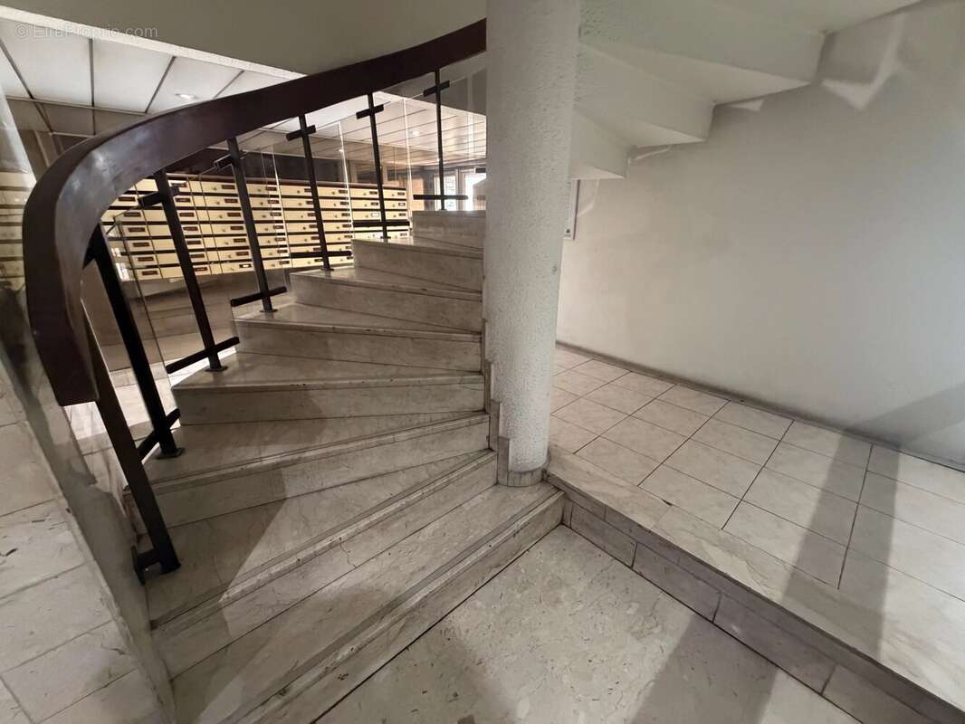 Charmant studio meublé Carré d'Or – Nice - photo 10