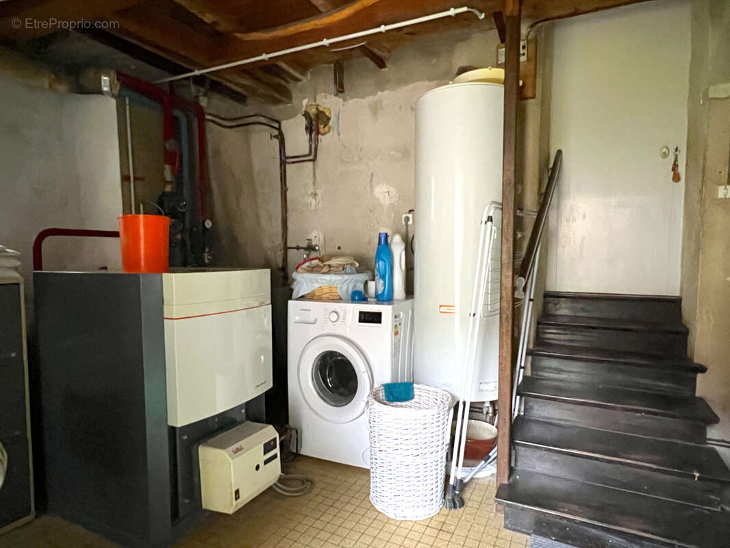 Maison à YZEURES-SUR-CREUSE