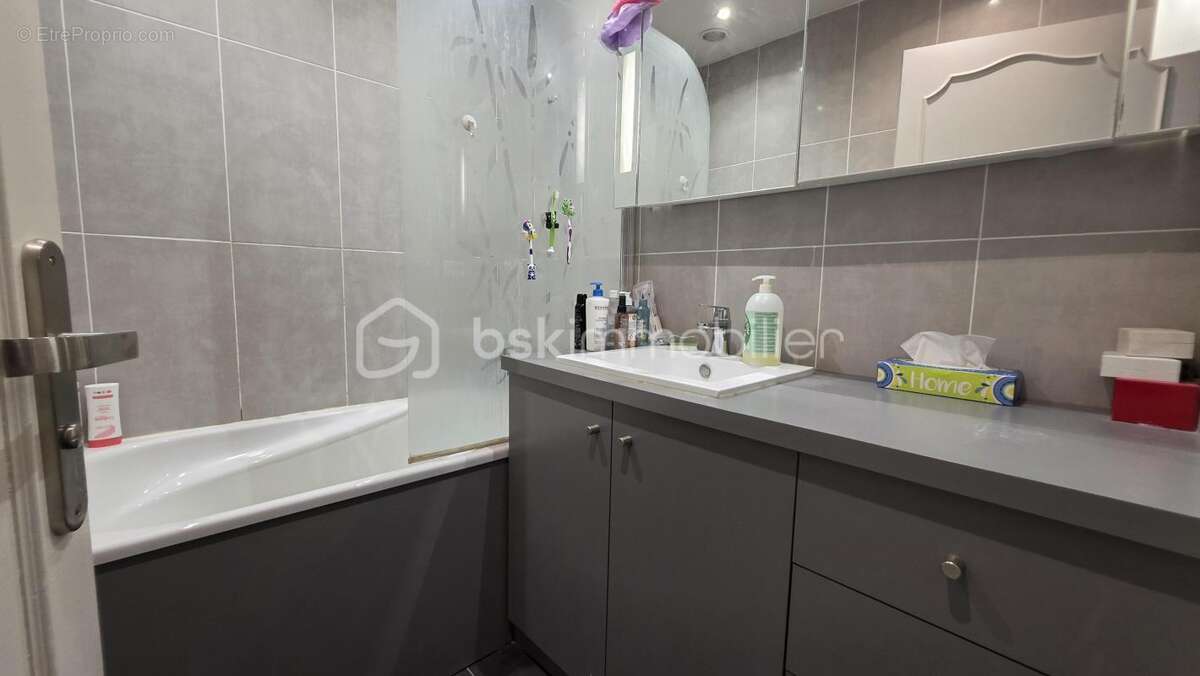 Maison à SAINT-GERMAIN-LES-ARPAJON